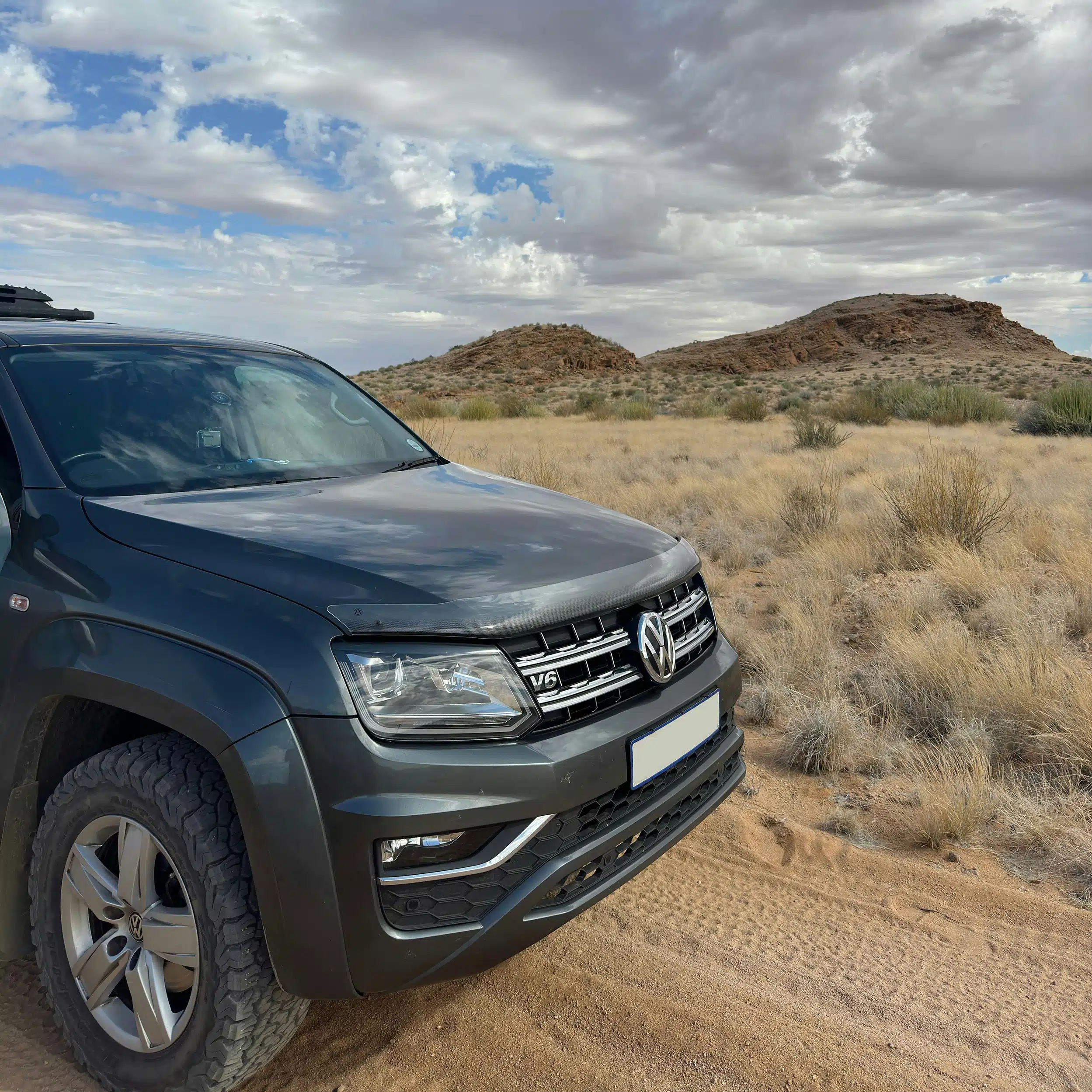 VW Amarok Gen 1 parked outdoors