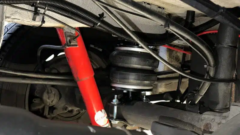 AirBag fitted to suspension on Mercedes sprinter