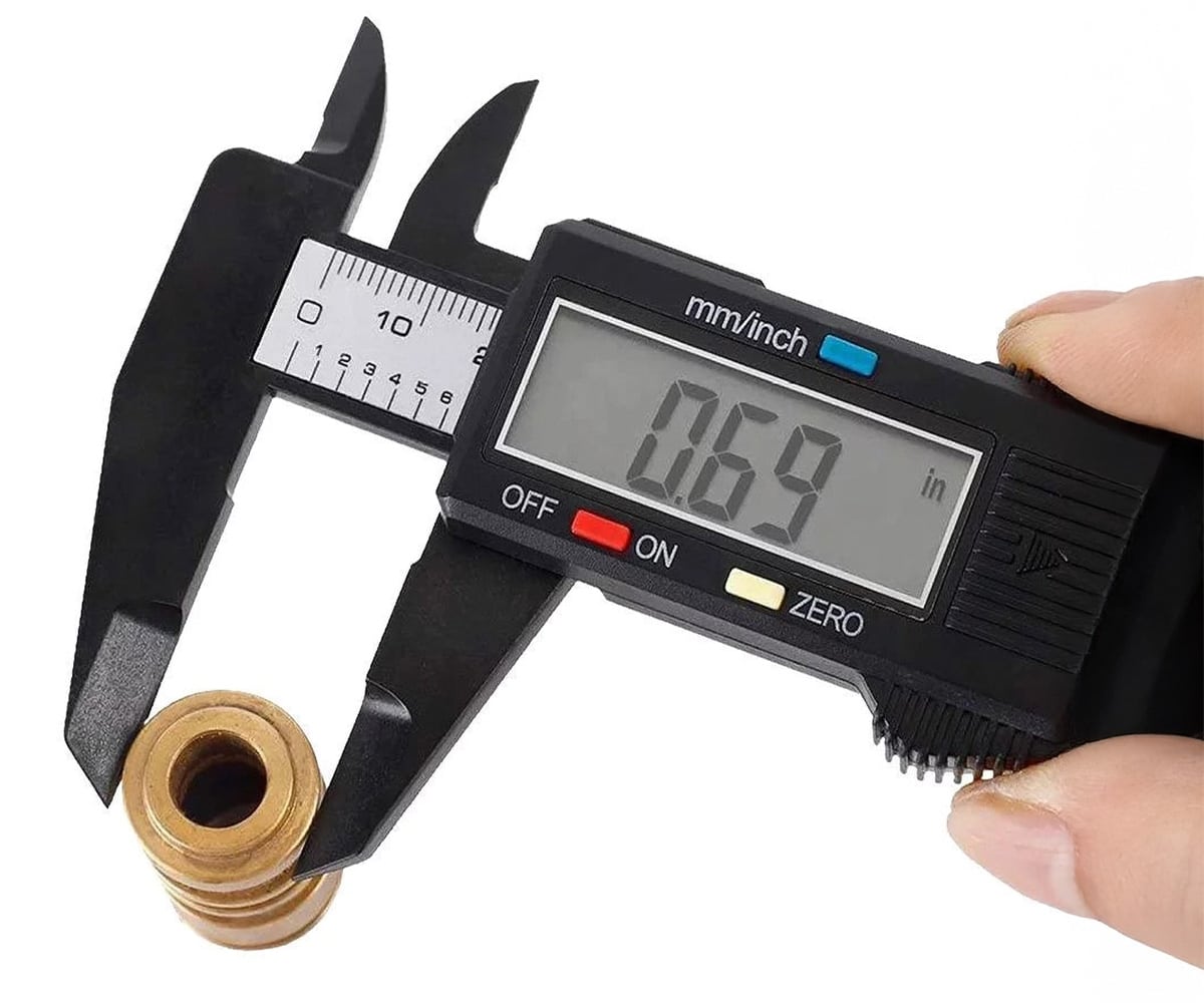CAlipers 01 digital callipers are good for measuring especially air suspension