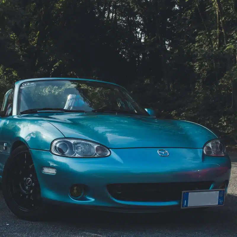 Mazda MX-5 2nd Gen by Wassim Chouak on Unsplash