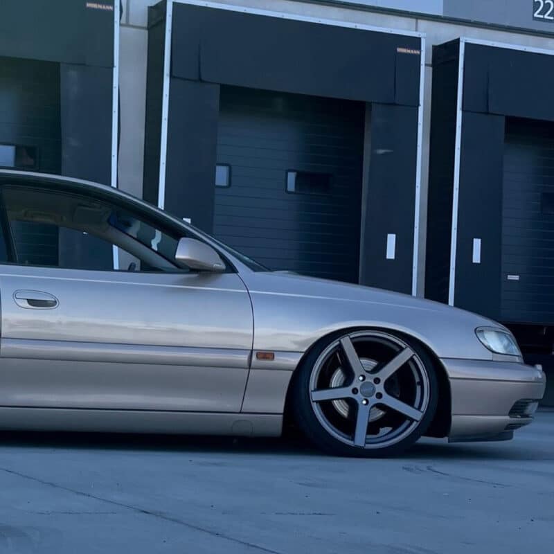 Lowered Opel Omega B